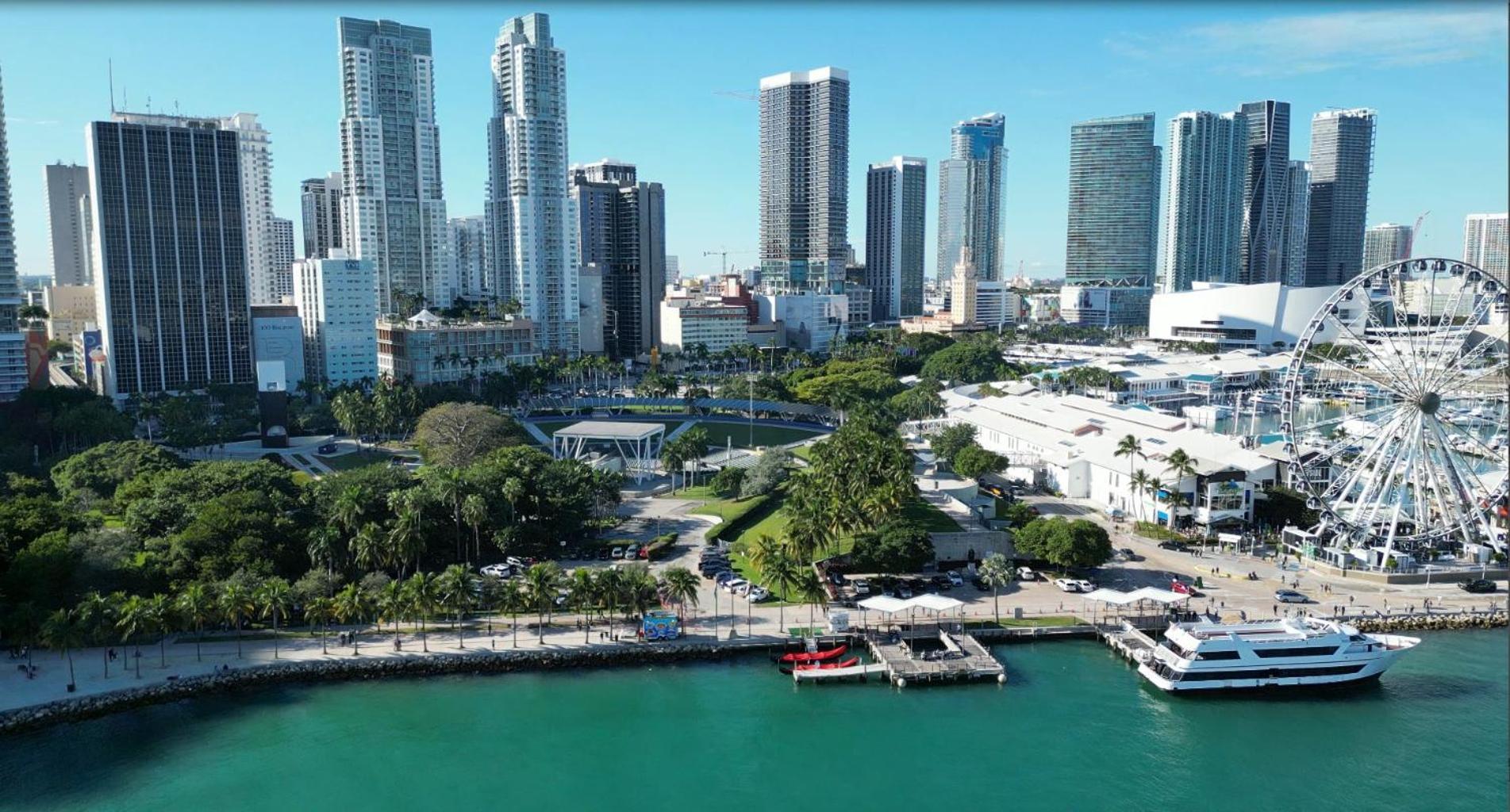 Private Rooms Close To Miami Airport - Free Parking - 01 Экстерьер фото