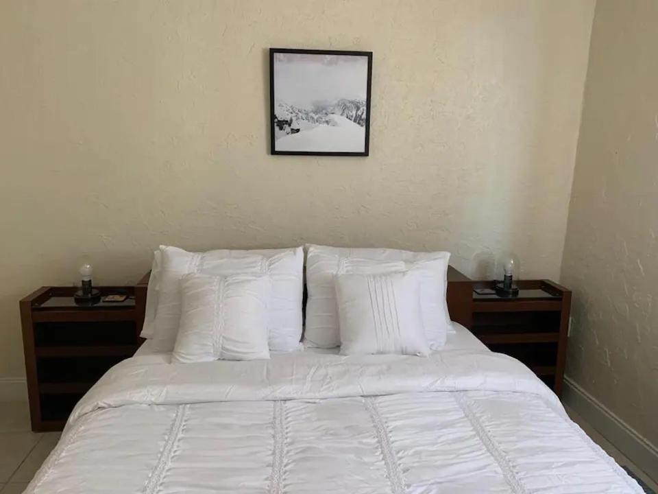 Private Rooms Close To Miami Airport - Free Parking - 01 Экстерьер фото