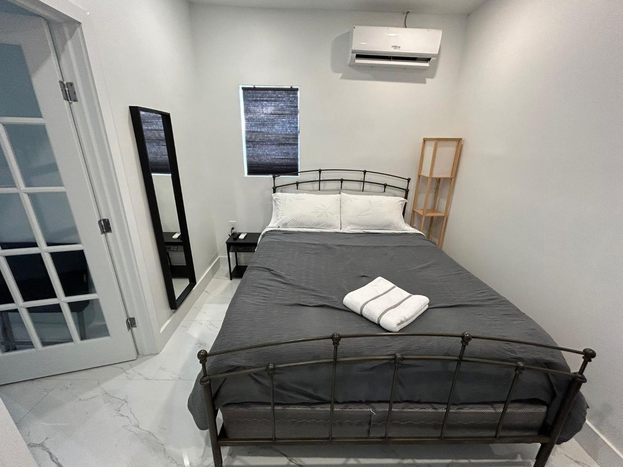 Private Rooms Close To Miami Airport - Free Parking - 01 Экстерьер фото